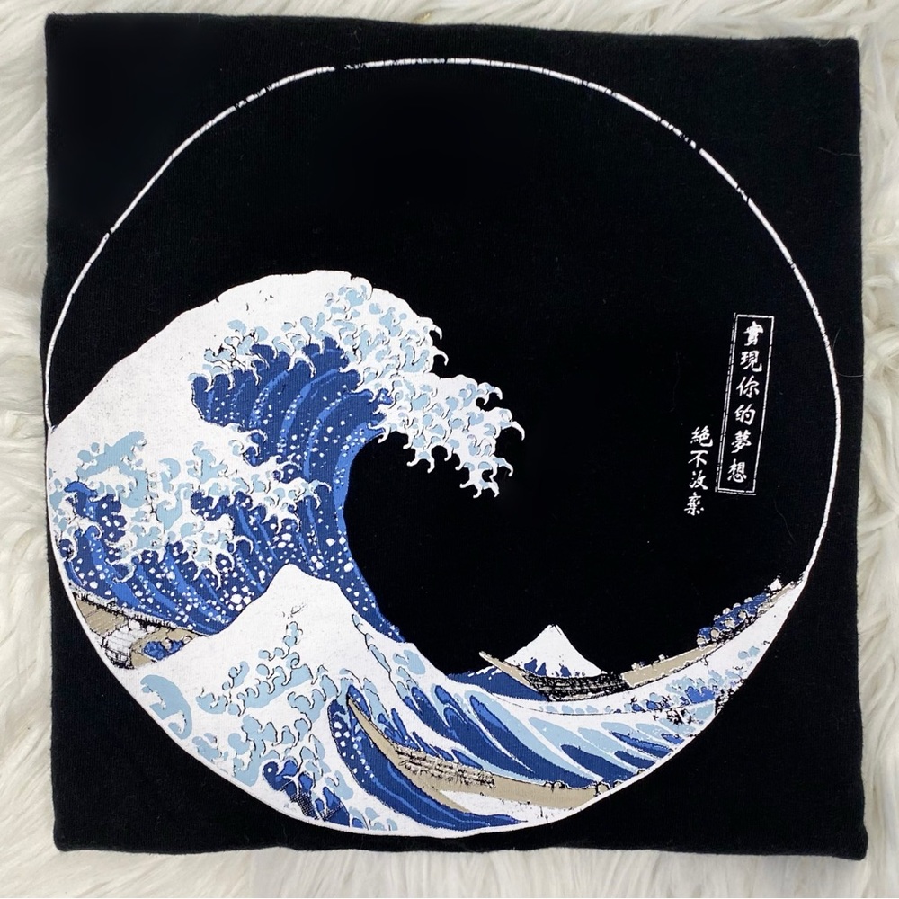 TopShop The Great Wave off Kanagawa Tokyo Graphic Tee Size US 6 - Pre-owned/Worn
